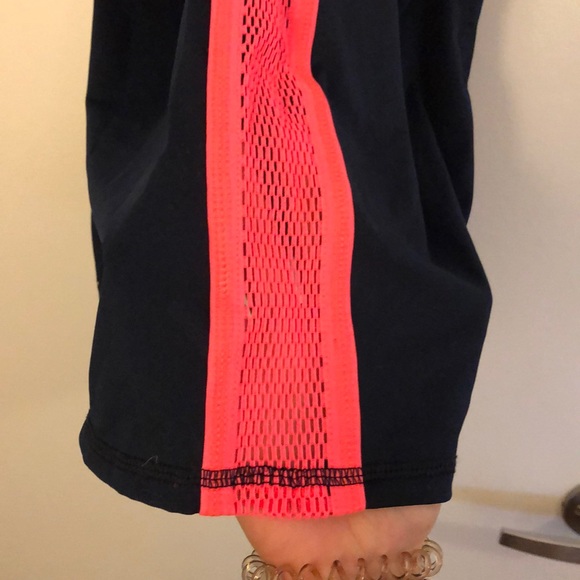 Forever 21 Workout Tank Top - Picture 3 of 5